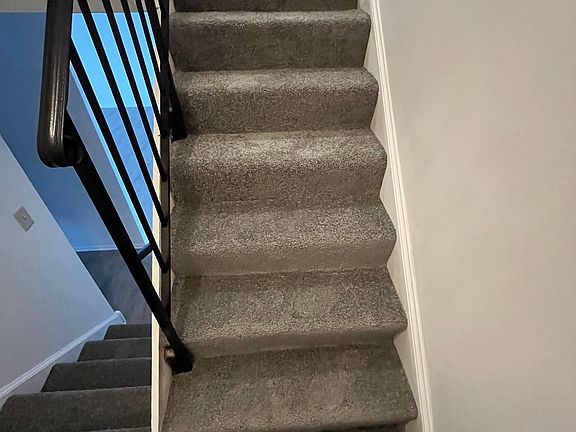 4th image of 369 E 59th Pl