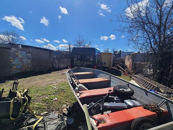 5th image of 2314 W Huntingdon St