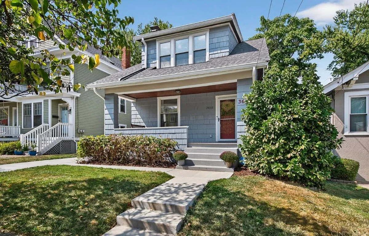 Building Photo - 3641 Brentwood Ave