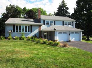 133 Fox Hill Rd, Wethersfield, CT 06109
