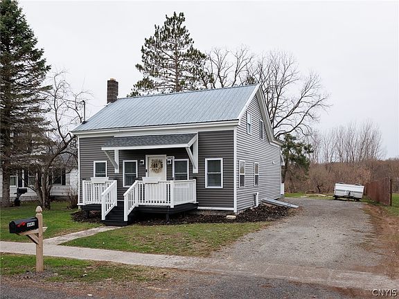 3rd image of 8445 S Main St