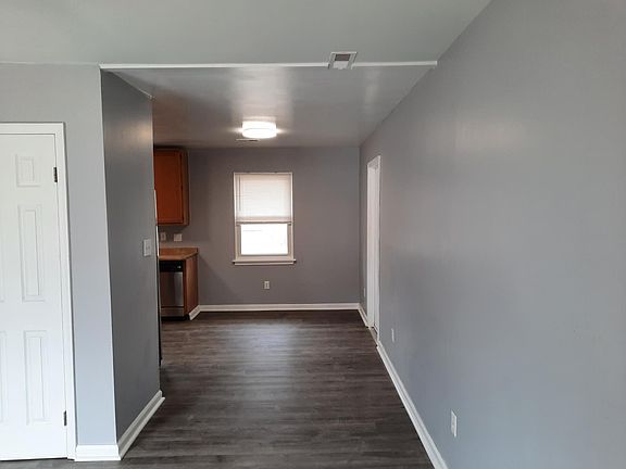 5th image of 109 Monarch Dr