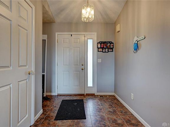3rd image of 22 Knolls Dr