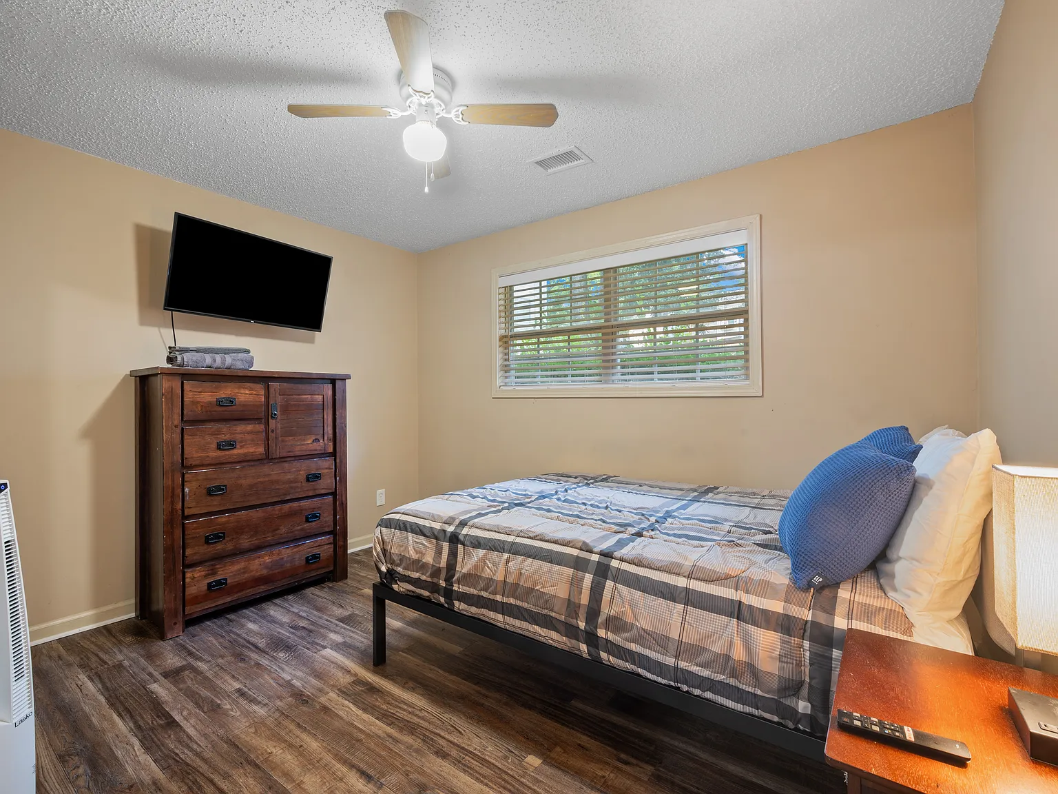 646 Woodcrest Manor Dr — Photo 1