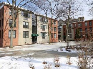 6 Juniper St, Brookline, MA 02445