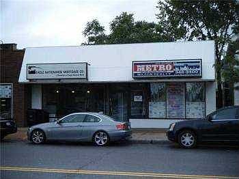 1st image of 2945 Delaware Ave