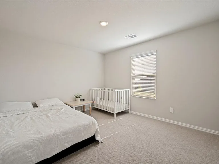 821 Buffalo Dr — Photo 12