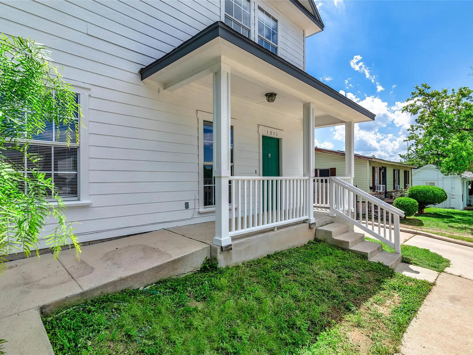 4 bed, 2.5 bath, 1599 sqft, $2,900 — Photo 3