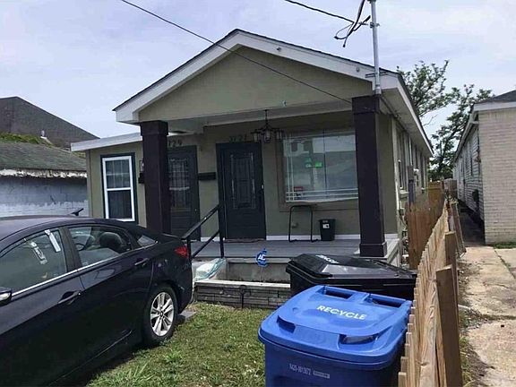 2nd image of 3727 Roneagle St