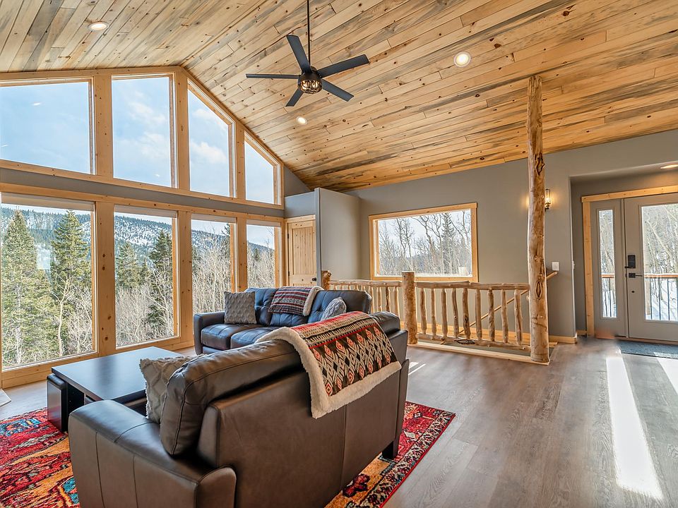 1st image of 857 Quartzville Rd