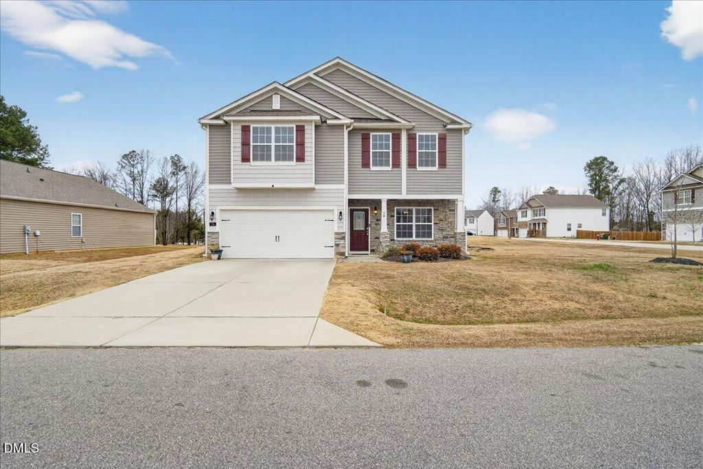 79 Rockwater Way, Zebulon, NC - View 2