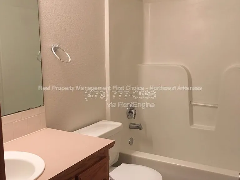 4433 W Cheyenne Dr — Photo 13