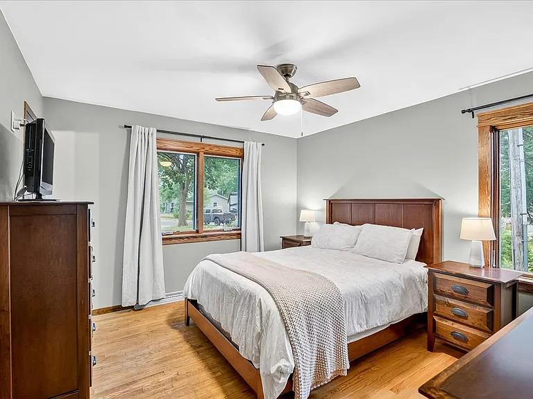 18 Cathy Ct — Photo 23