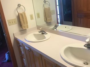 5262 Subbera Rd, Lockport, NY 14094