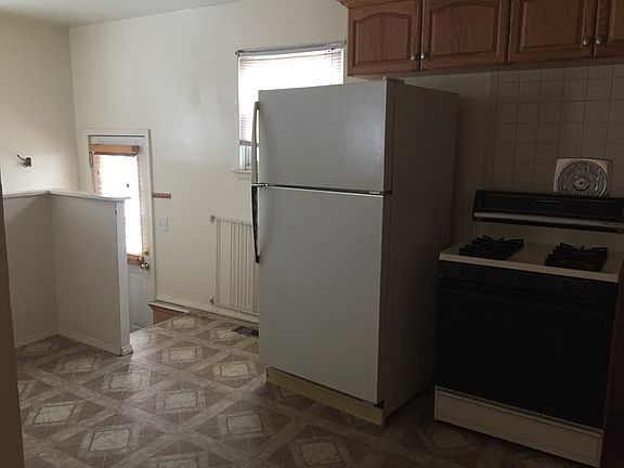 5th image of 4226 Burns Ave