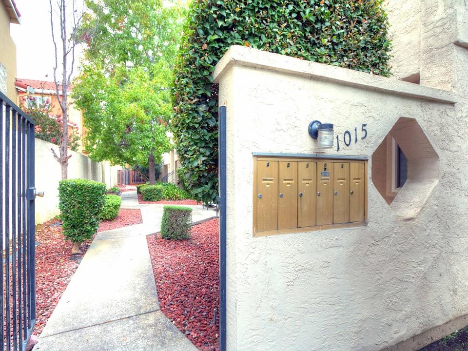 1st image of 1015 Helen Ave #4