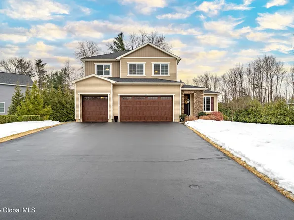 54 Linden Park Drive, Clifton Park, NY 12065