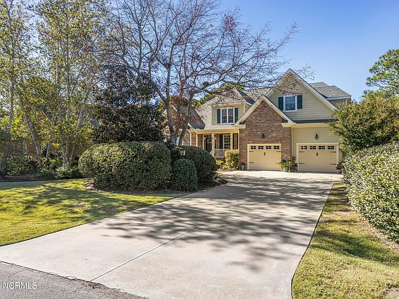 4th image of 2826 Moorings Way SE