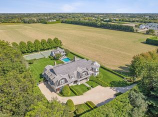 63 New Light Ln, Bridgehampton, NY 11932