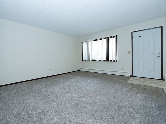 3rd image of 2620 E 42nd Ave APT 9