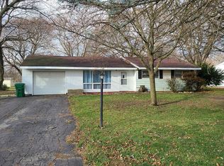 69964 Sunnyfield Rd, Sturgis, MI 49091