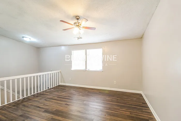 2037 Mallard Way — Photo 3