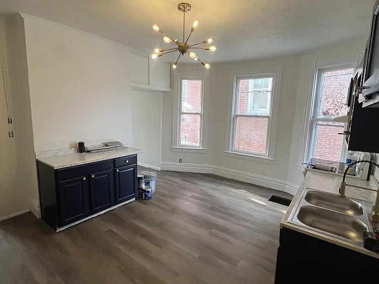 439 Westminster Ave #1 — Photo 7