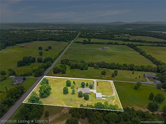 3rd image of 5829 Turtle Creek Dr