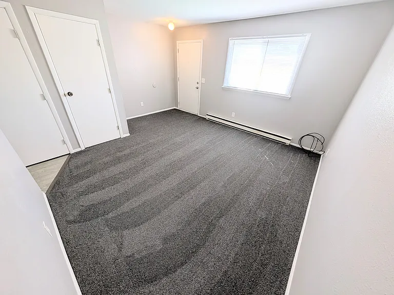 9430 M21 #9430 — Photo 8