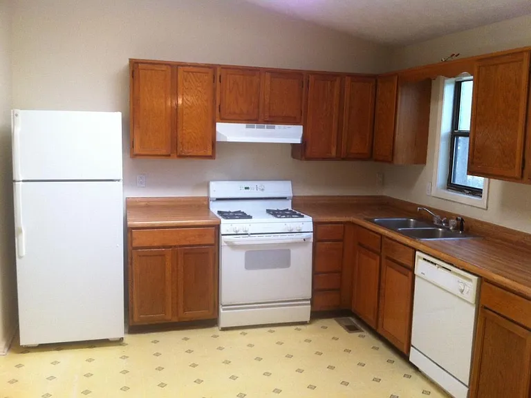 74 Hartley Woods Dr NE — Photo 5