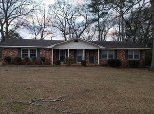 88 Oakridge Dr, Forsyth, GA 31029