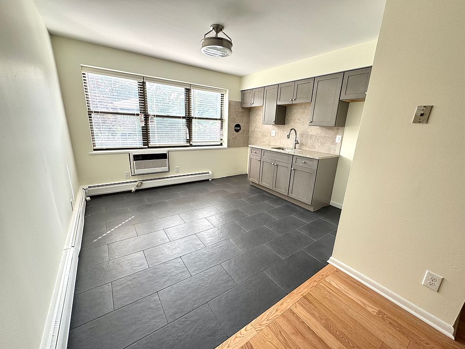 BRAND NEW KITCHEN