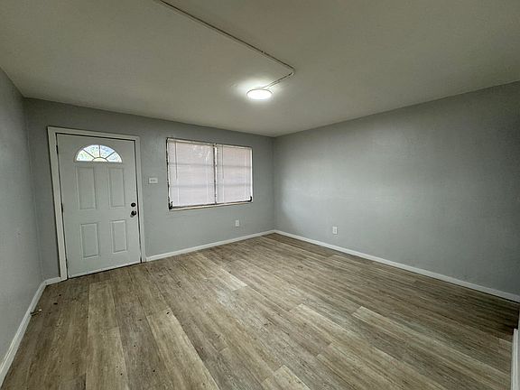 3rd image of 304 NW 14th Ave