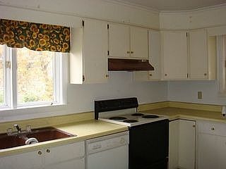 2nd image of 703 W A St