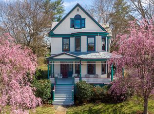 520 Taylor St, Lexington, VA 24450