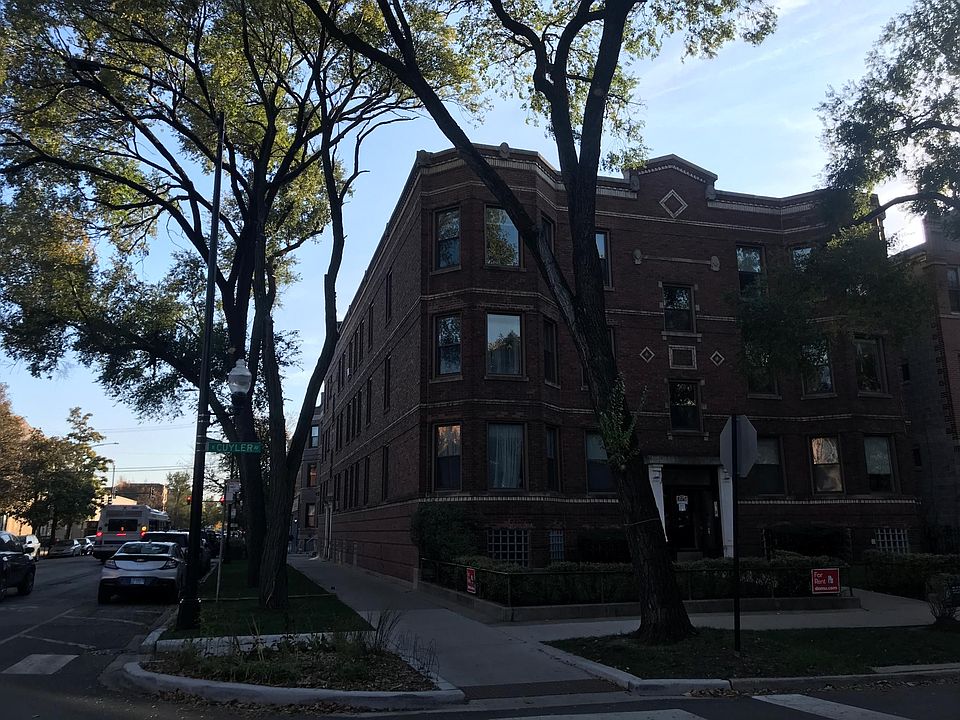 1st image of 4014 N Southport Ave #2