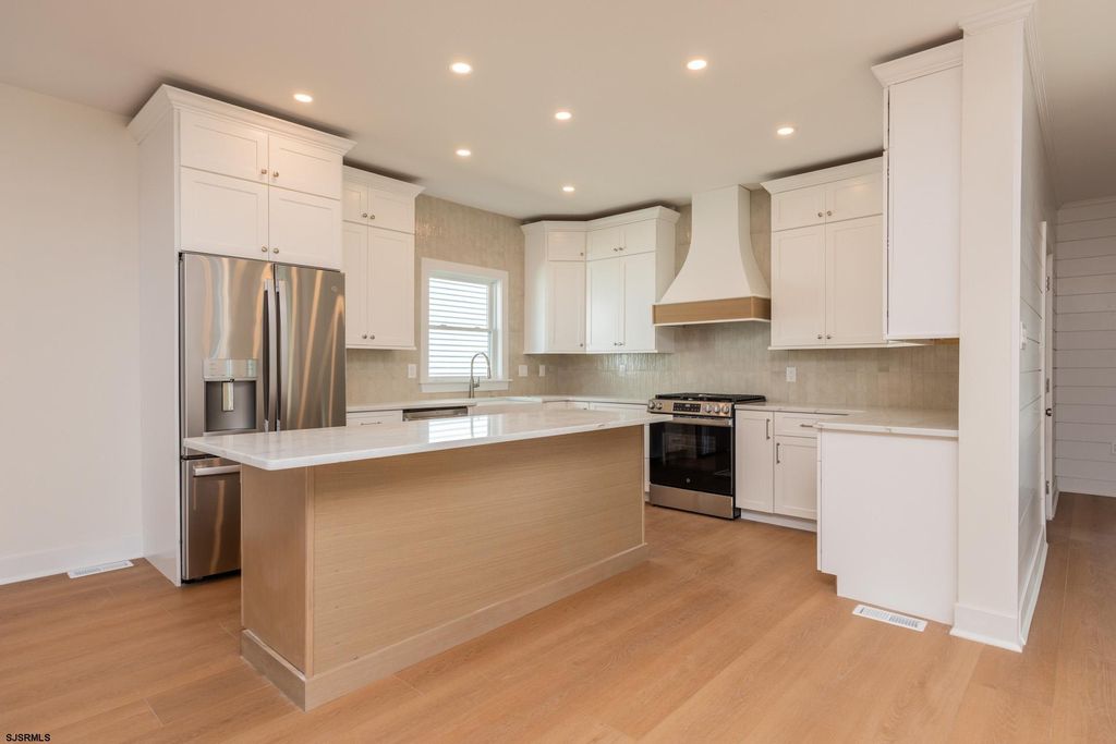 1625 Bay Ave, Ocean City, NJ - More