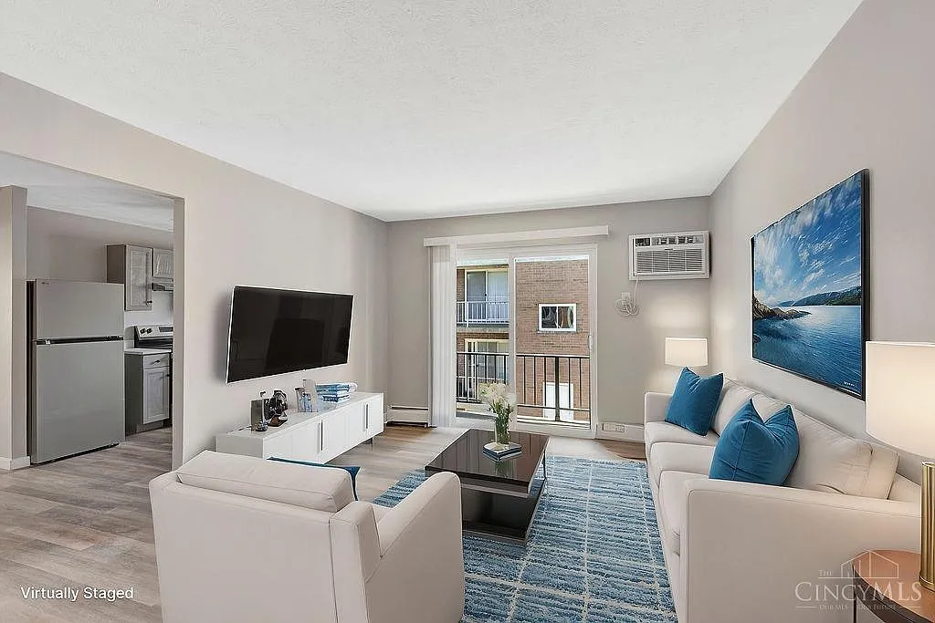 2 bed, $1,275 — Photo 1