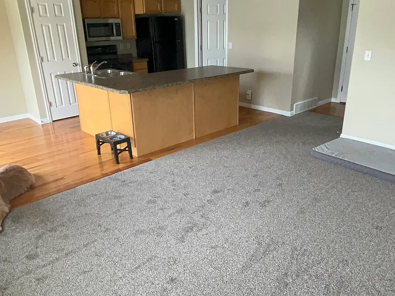 2435 N Charleston Ave — Photo 8