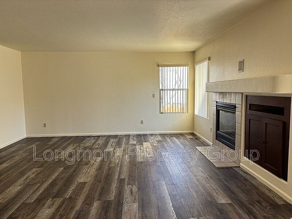 3rd image of 1353 Red Mountain Ct