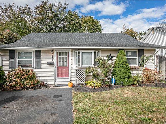 2nd image of 252 Cedar Ave