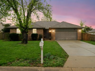302 W Warren Avenue, Ozark, MO, 65721