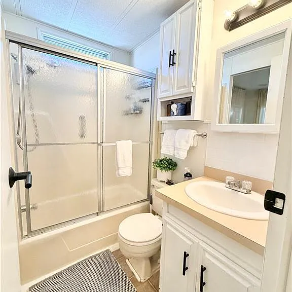 4520 Robert E Lee Blvd E — Photo 12