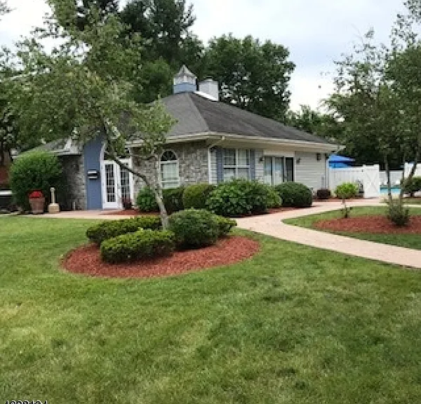 201 Robertson Way — Photo 16