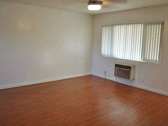 5th image of 327 E Navilla Pl APT I