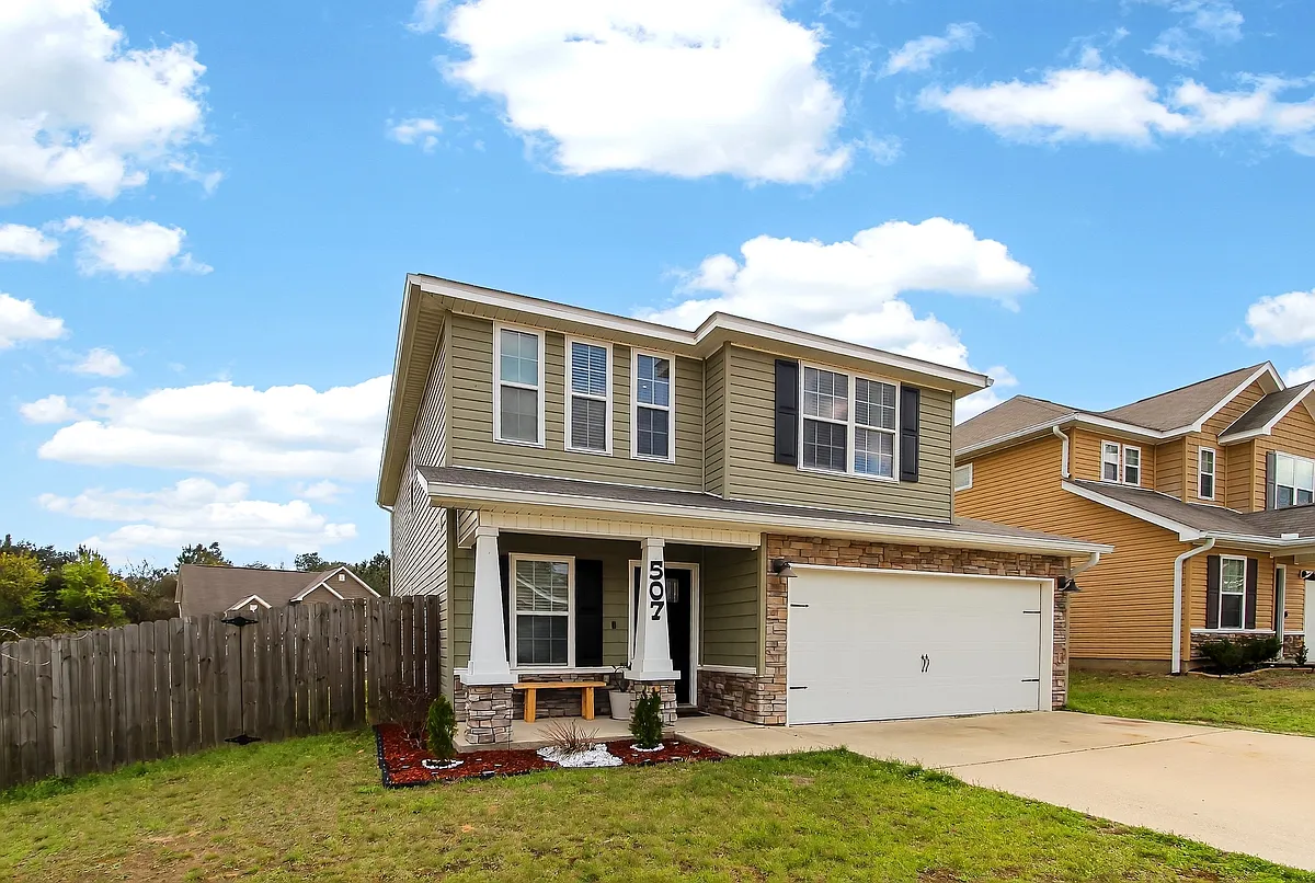 Building Photo - 507 Eisenhower Dr