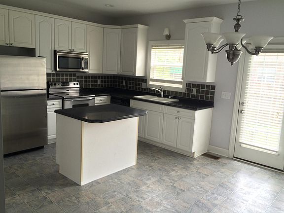 5th image of 4113 Olivet Dr