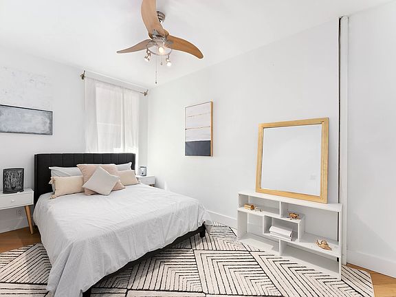 3rd image of 317 W 93rd St APT 3A