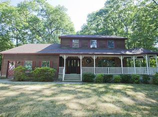 6 Brandywine Dr, Belchertown, MA 01007