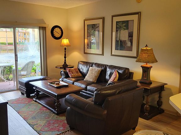 Amazingly decorated living room